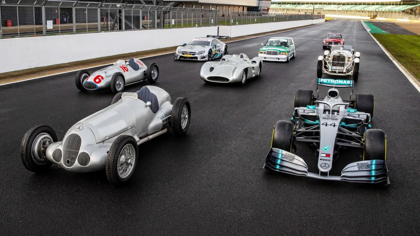 125 Years of Mercedes-Benz Motorsport [video]