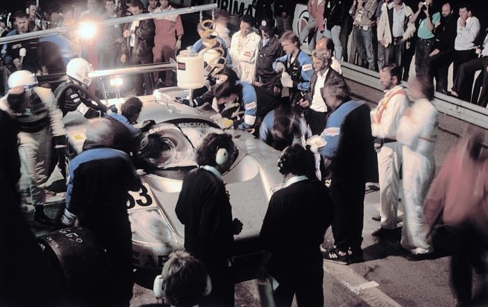 1989 Le Mans Sauber-Mercedes C9 pit stop