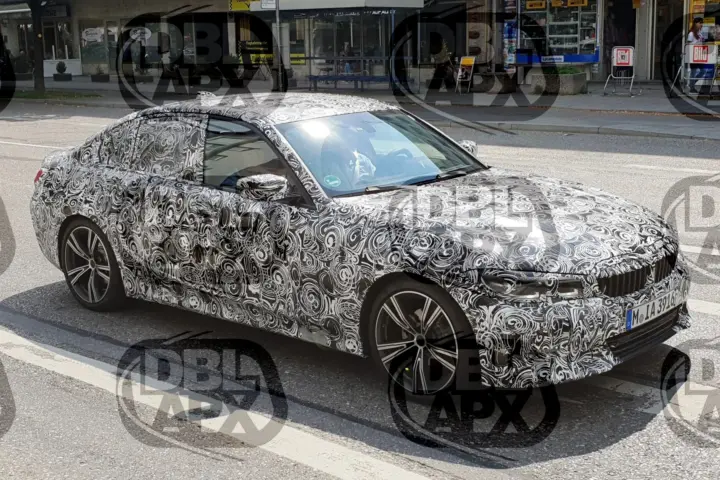 EXCLUSIVE: New BMW 3 Series spied in Munich