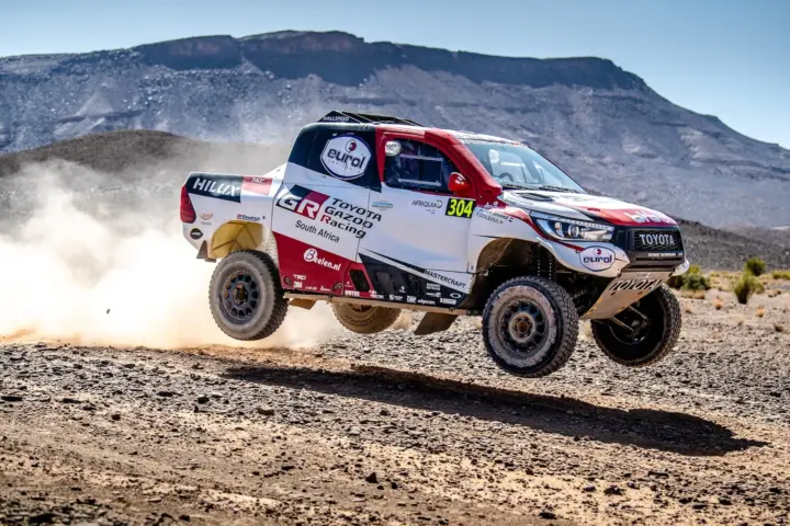 2020 Toyota Dakar Team [w/video]