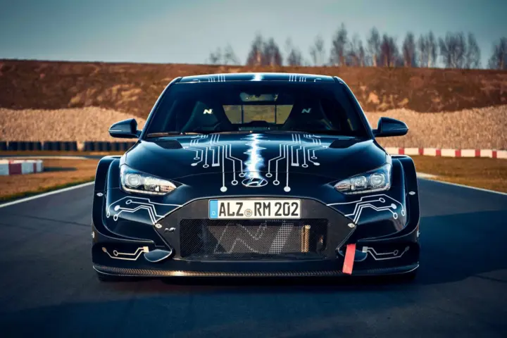 All-electric Hyundai RM20e Sportscar Debuts [w/video]