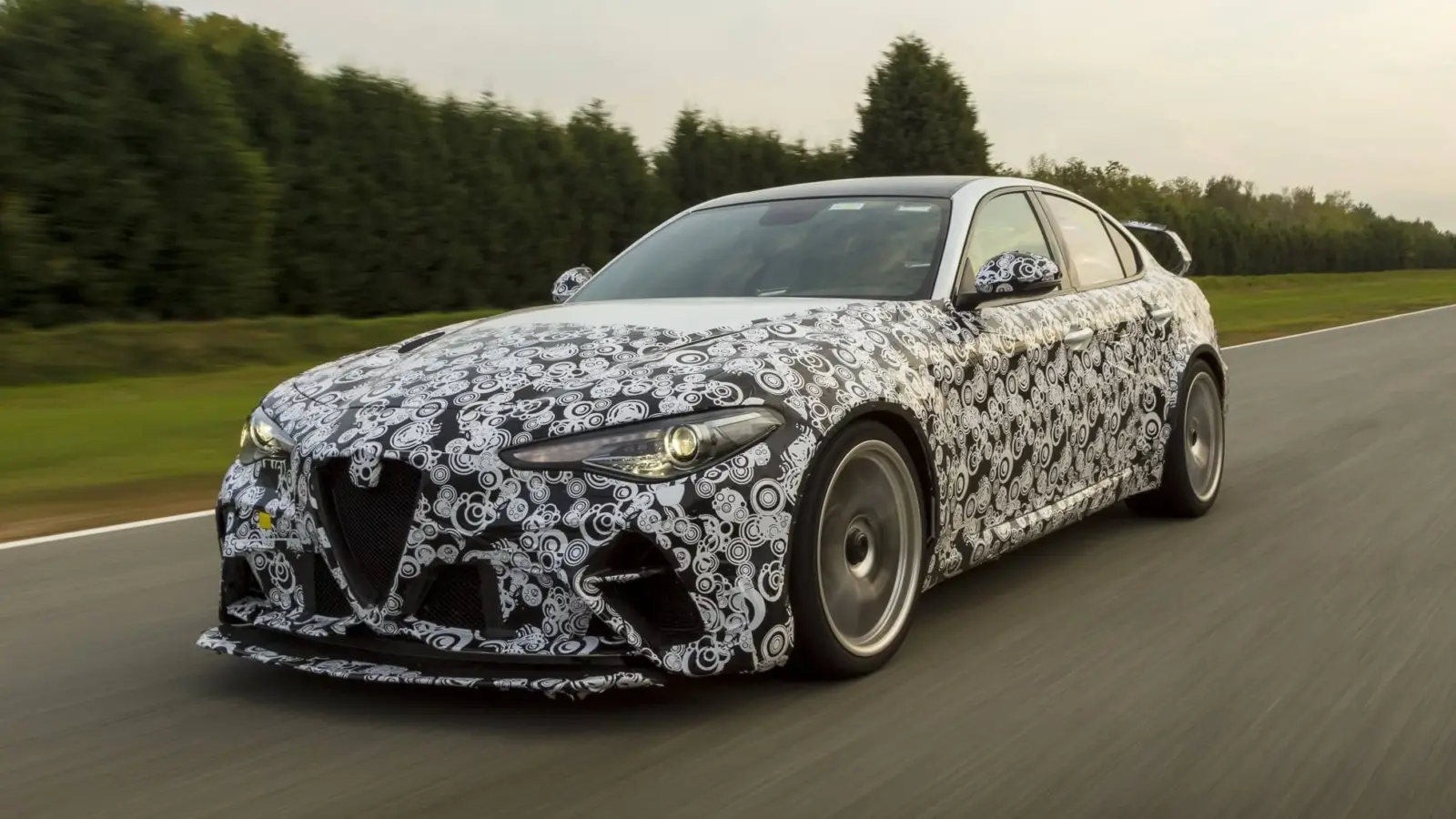 Alfa Romeo Giulia GTA Testing [w/video]