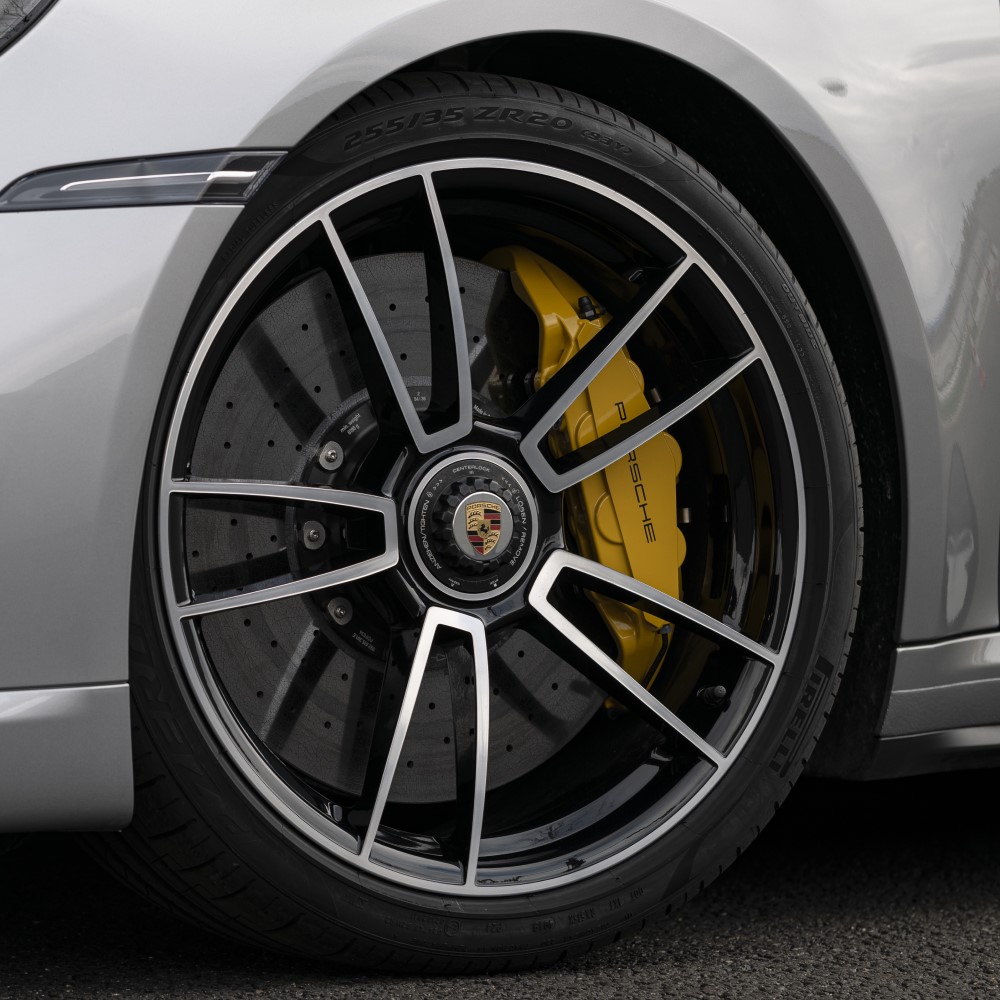 Porsche 911 Turbo S wheel