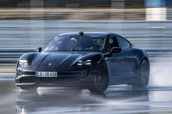 Porsche Taycan Sets Drift Record [w/video]