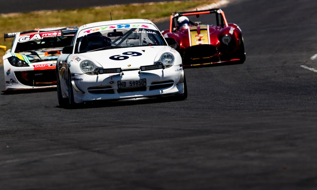 The Porsche GT3 of Team Toys R Us, completed 147 laps