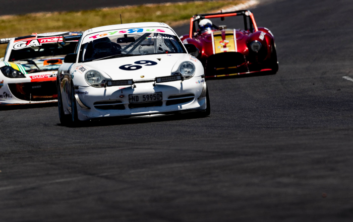 The Porsche GT3 of Team Toys R Us, completed 147 laps