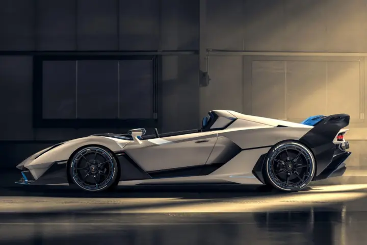 Drop-top Lamborghini SC20 Breaks Cover [w/video]
