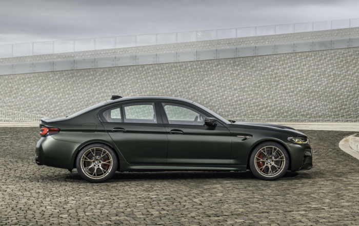 BMW M5 CS profile