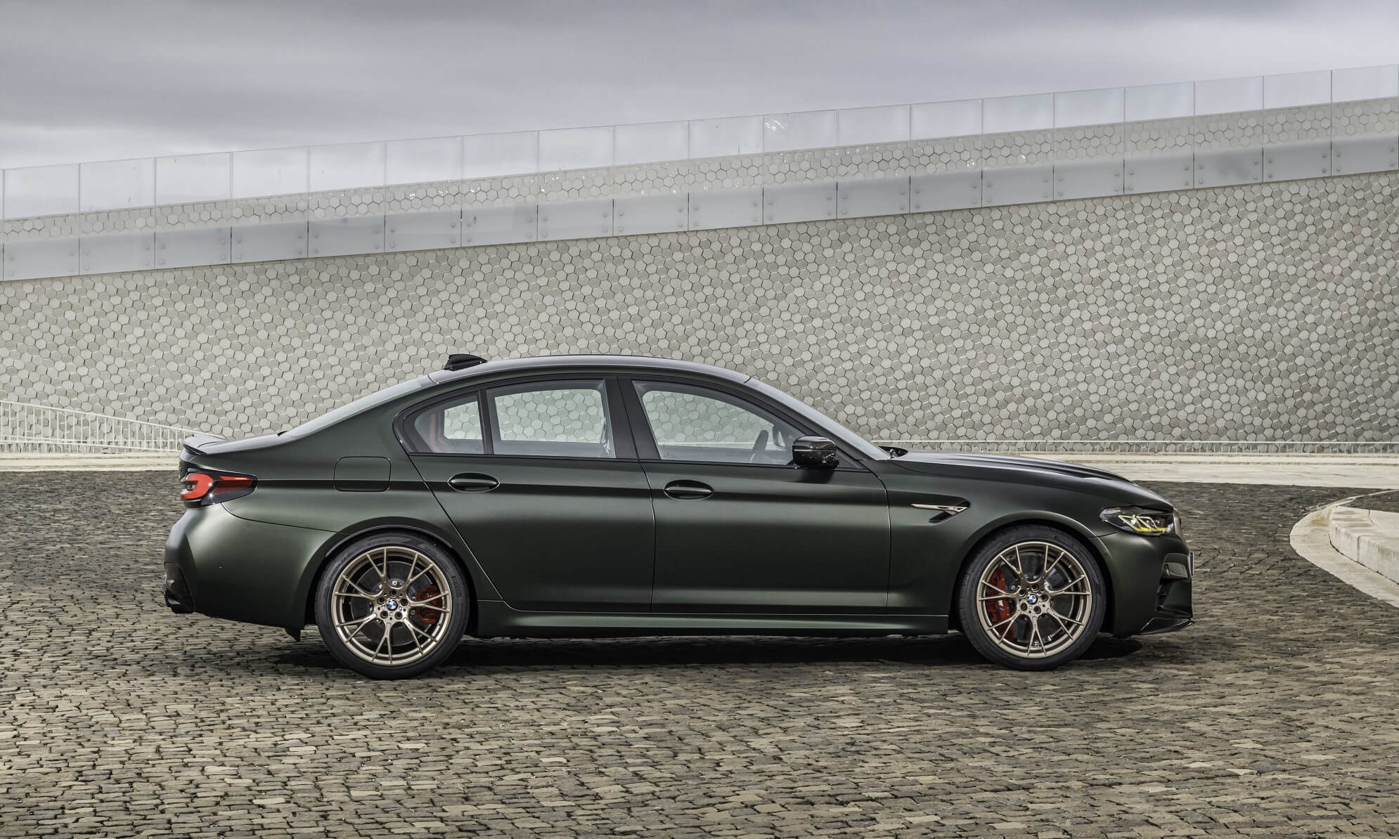 BMW M5 CS profile
