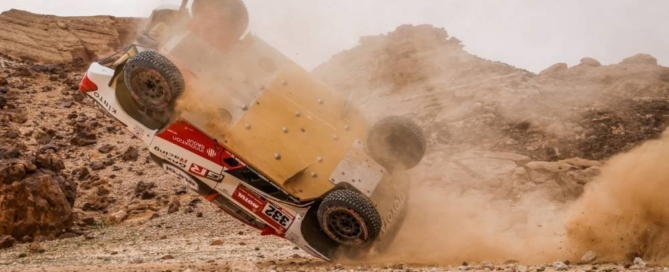 Henk Lategan crashed on 2021 Dakar Stage 5