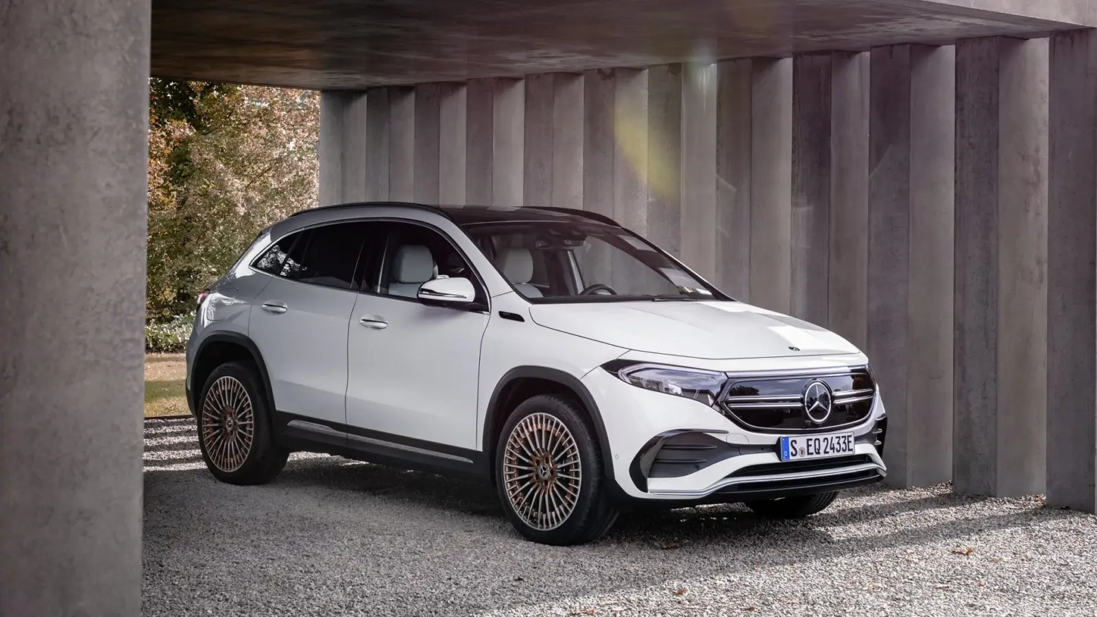 Mercedes-Benz EQA250 Debuts [w/video]