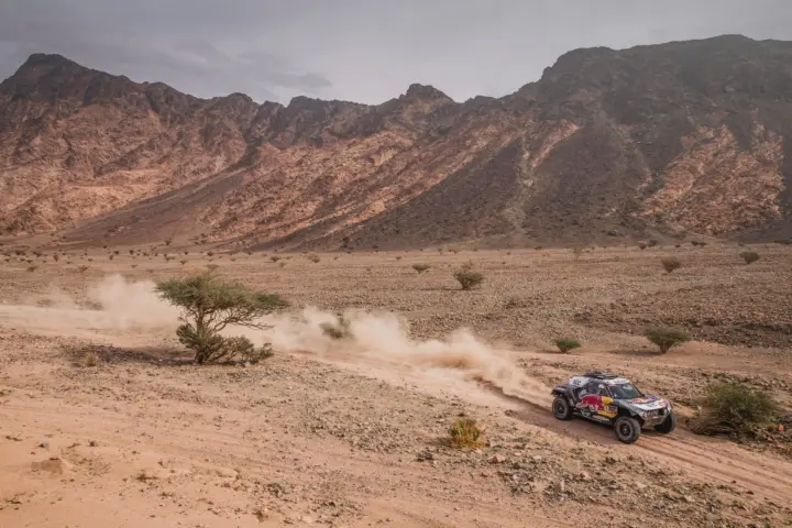 2021 Dakar Stage 11 [w/video]