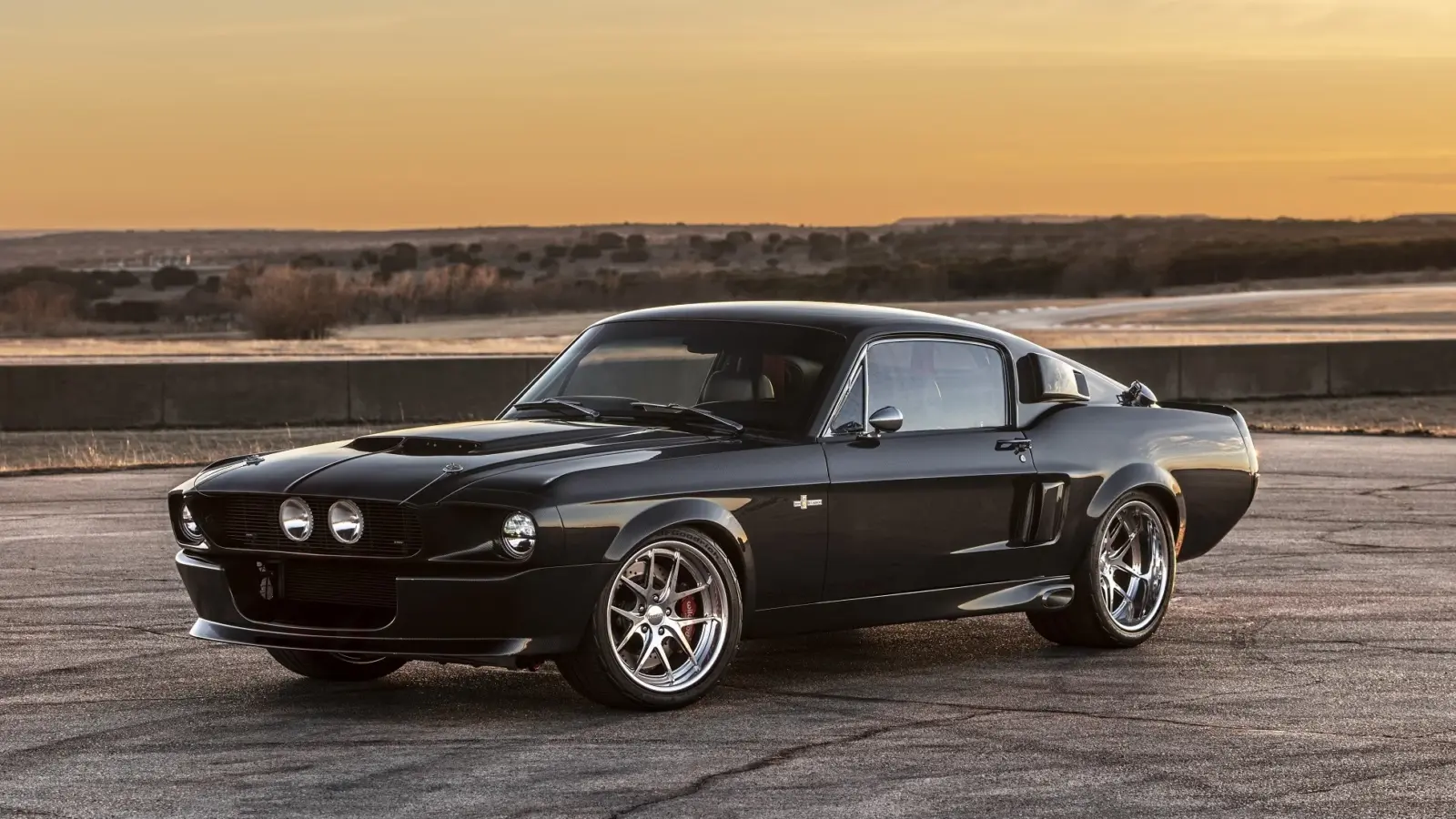Carbon-Fibre Mustang GT500CR From Classic Recreations