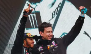 Lewis Hamilton Re-Signs With Mercedes-AMG F1 For 2021