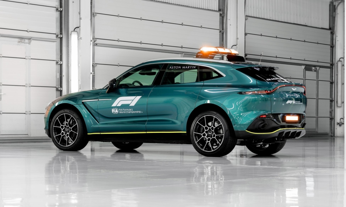 Aston Martin F1 Safety Car and Medical Car Unveiled - Double Apex