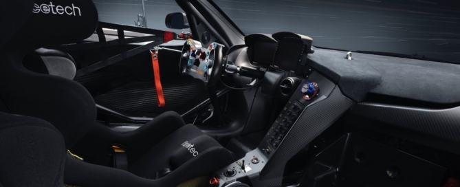 McLaren 720S GT3X interior