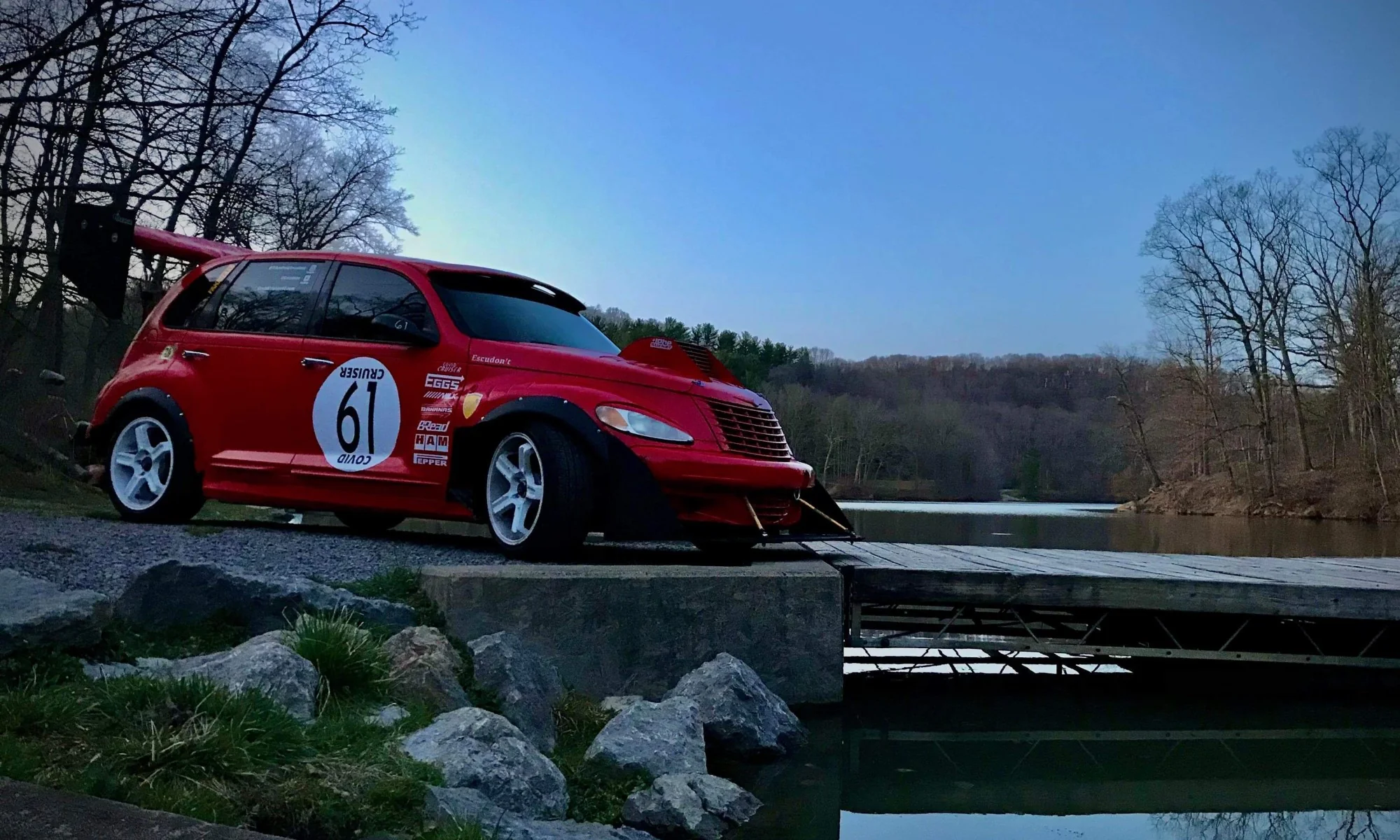 PT Cruiser Escudont side
