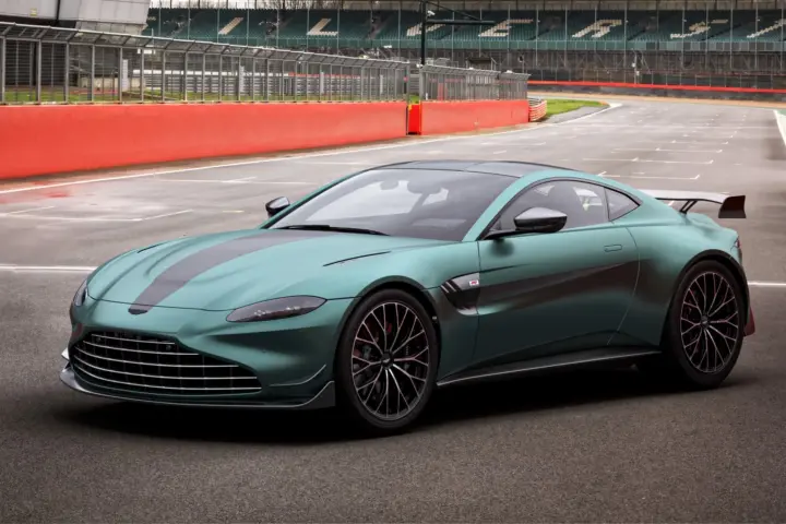 Aston Martin Introduces Vantage F1 Edition