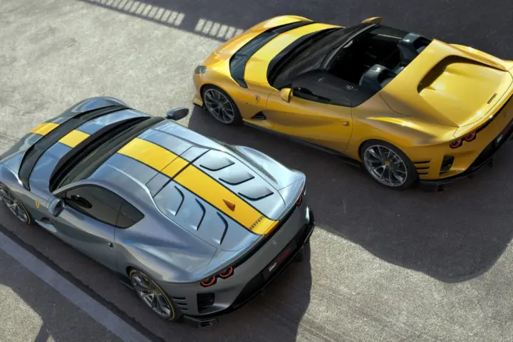 Ferrari 812 Competizione Twins Debut [w/video]