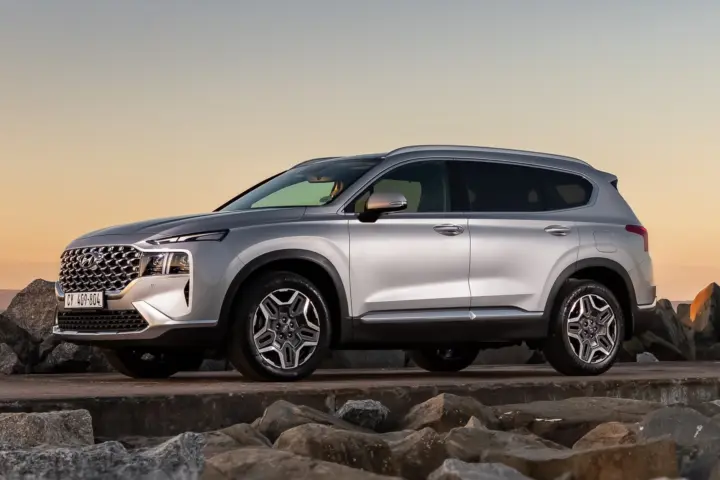 Revised Hyundai Santa Fe Introduced