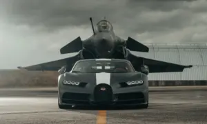 Bugatti Chiron Races Fighter Jet [video]