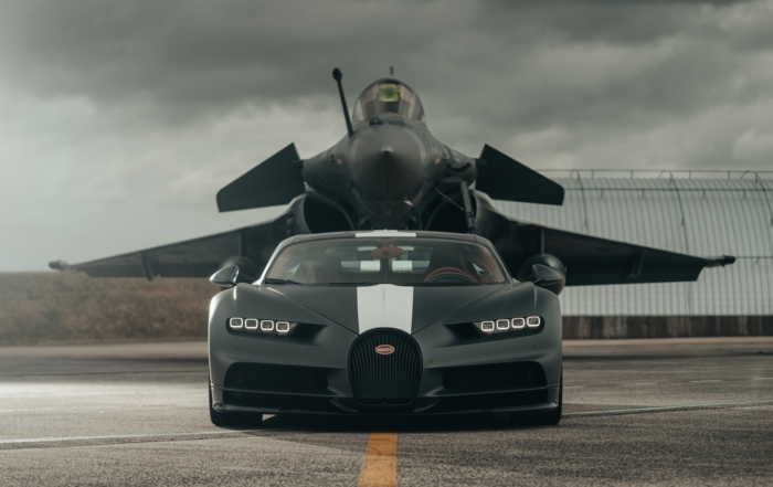 Bugatti Chiron Races Fighter Jet front