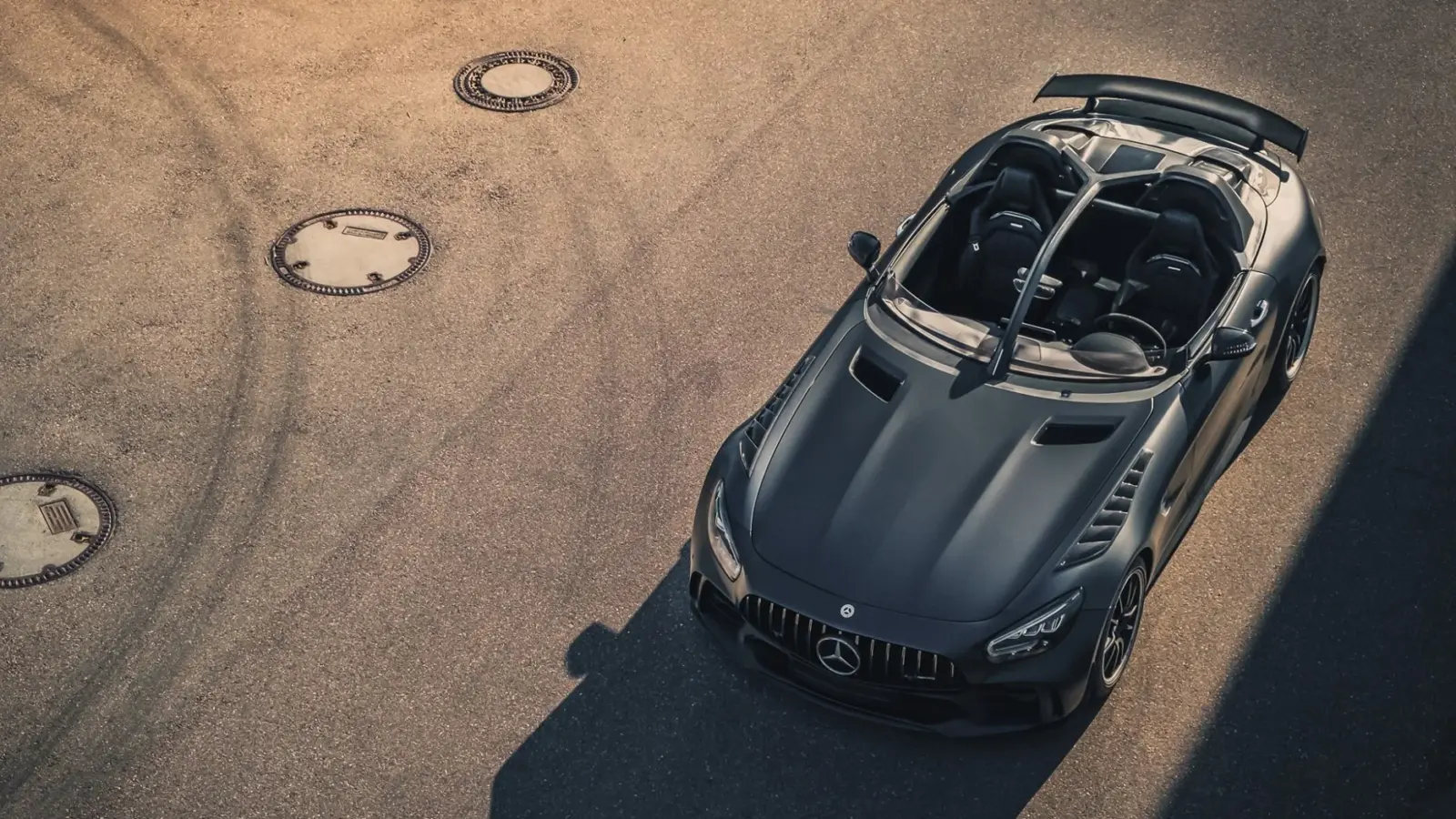 Bussink GT R SpeedLegend Is A Roofless Nod To The Past