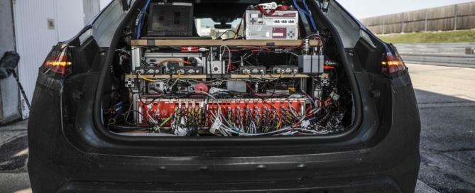 Electric Porsche Macan data acquisition