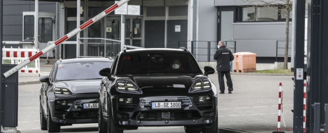 Electric Porsche Macan leaves the company gates for the first time