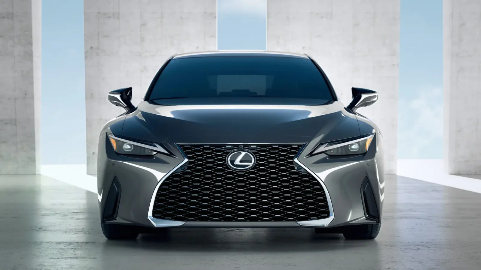 Recently Revised Lexus IS300h EX Driven [w/video]