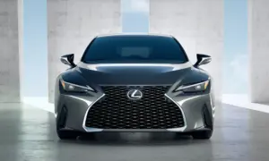 Recently Revised Lexus IS300h EX Driven [w/video]