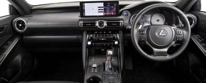 Lexus IS300h EX interior
