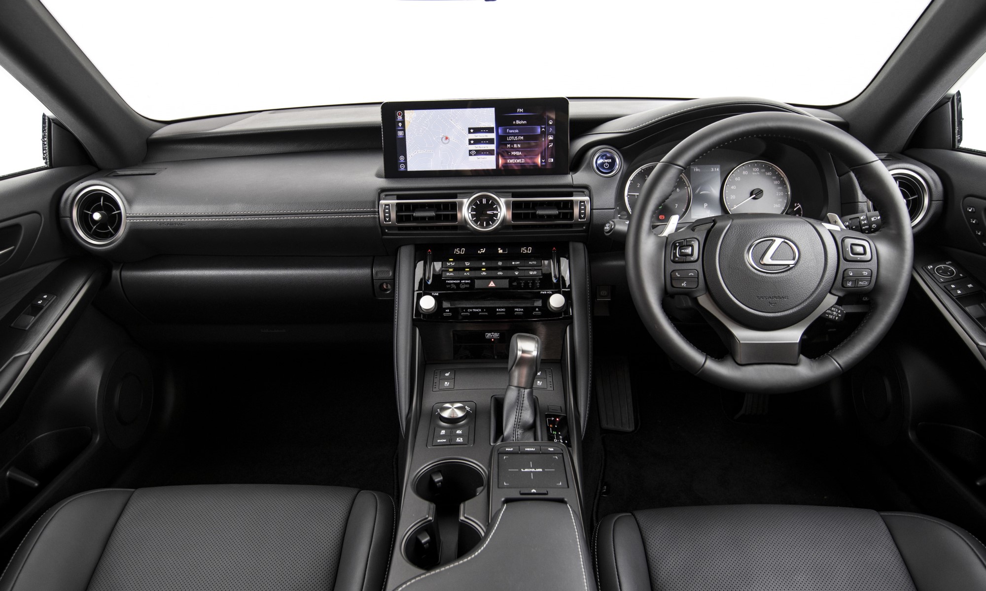Lexus IS300h EX interior