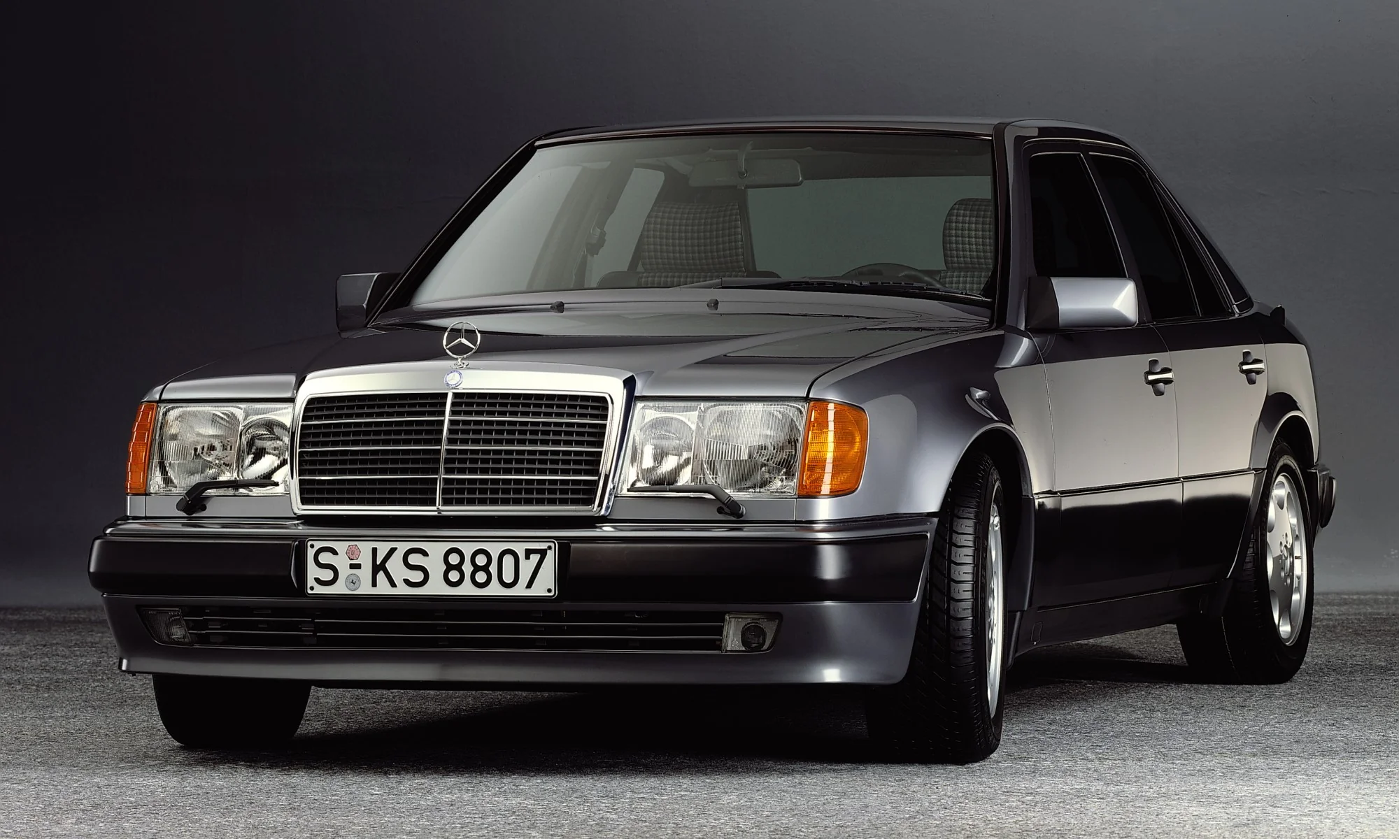 Mercedes-Benz 500E