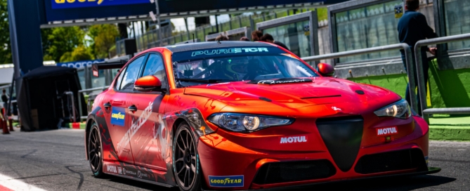 Pure ETCR Alfa Romeo Giulia