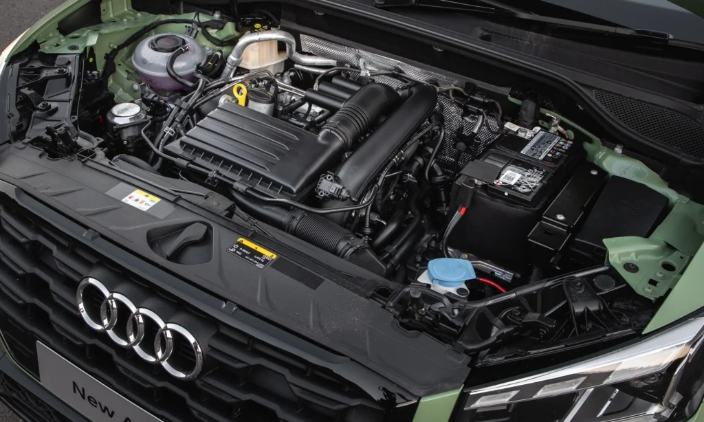 Audi Q2 35 TFSI S-Line engine