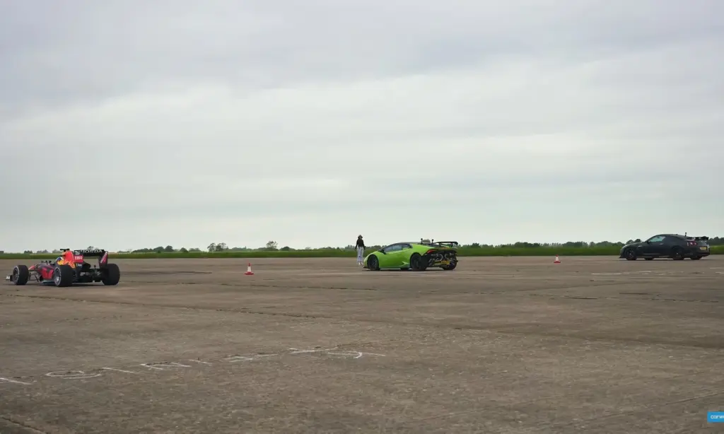 F1 vs Modified Cars Drag Race [video]