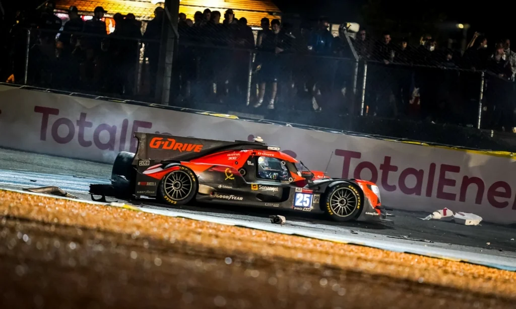 LMP2 crash
