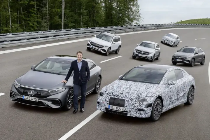 Mercedes-Benz EV Intro Dates Released [w/video]