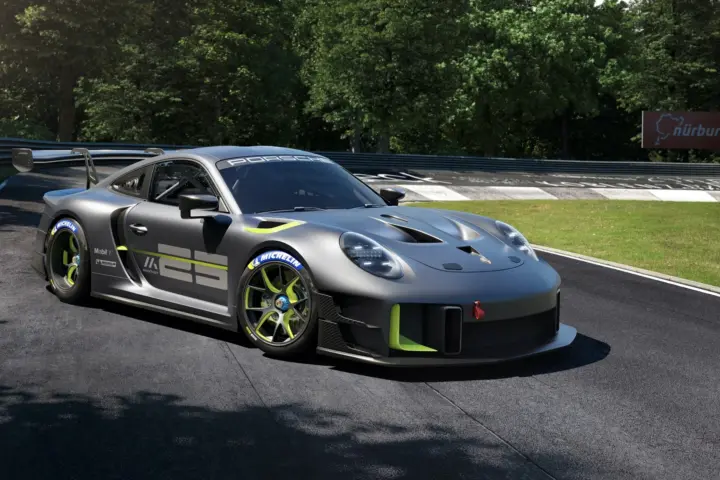 Limited Edition Porsche 911 GT2 RS Clubsport 25 Debuts