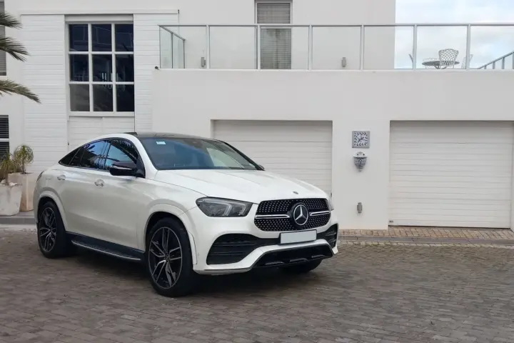 Mercedes-Benz GLE400d Coupe Driven
