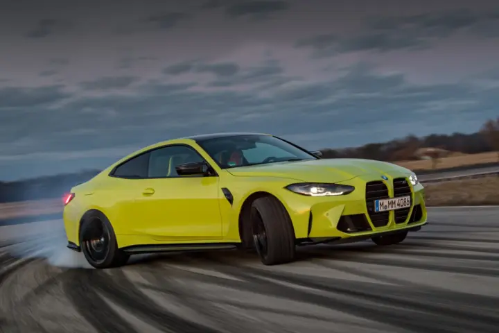 BMW M4 Competition Driven [video]