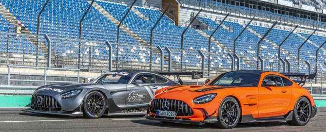 Mercedes-AMG GT Black Series with GT3 racer