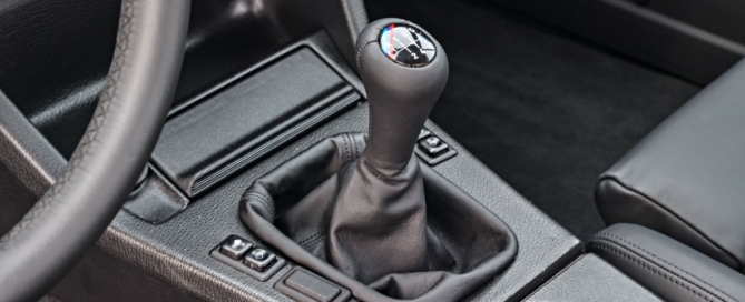 E30 BMW M3 gearshift