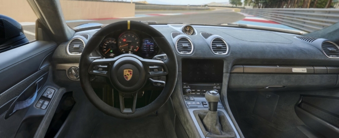 Cayman GT4 RS interior