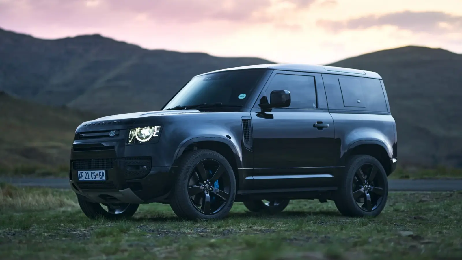 Land Rover Defender V8 Now In SA [w/video]