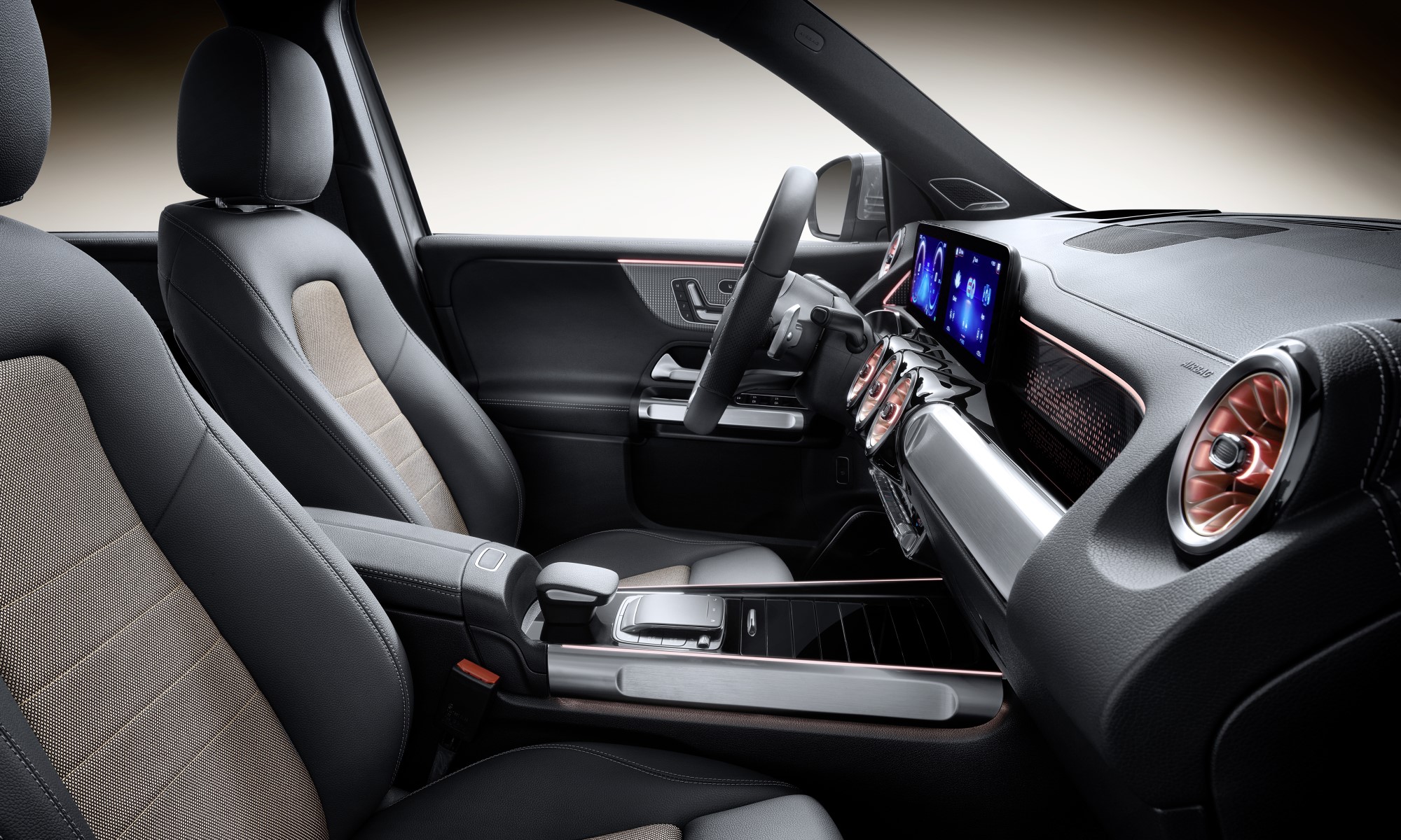 Mercedes-EQ EQB interior
