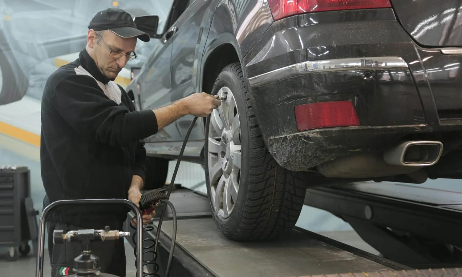 Prepare Your Car (Andrea Piacquadio) (1)