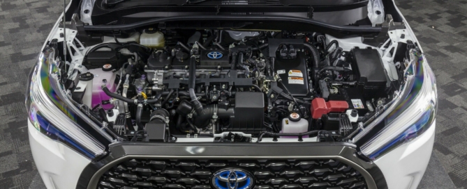 Toyota Corolla Cross hybrid engine