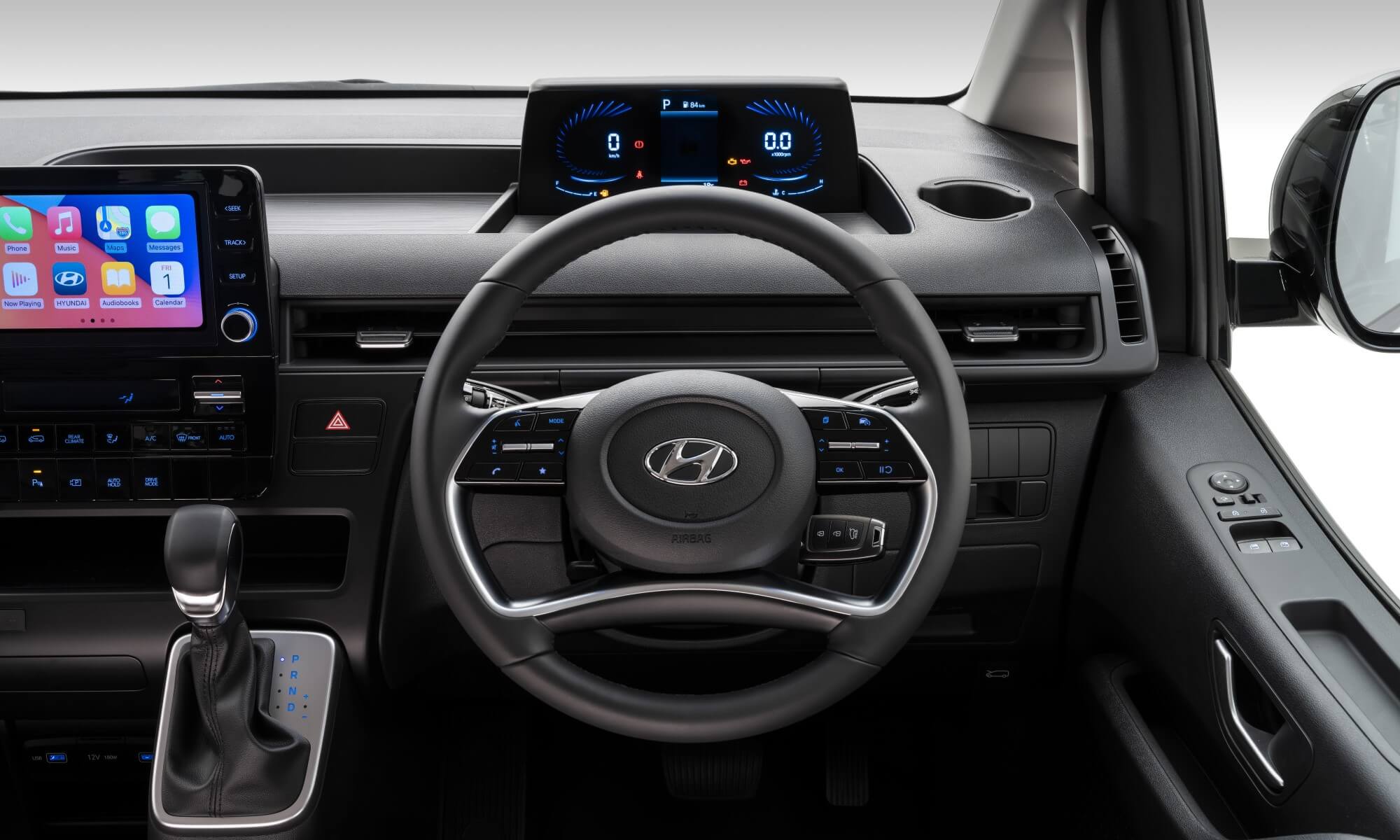 Hyundai Staria Executive steering wheel